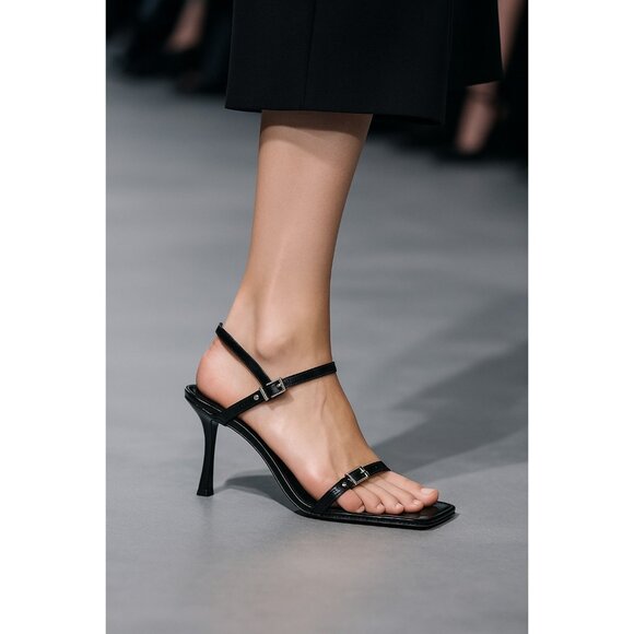 Stuart Weitzman Black Strappy Sandals Size 11M Leather Square Toe Heel Buckle - Picture 13 of 13